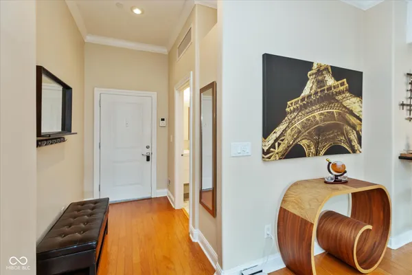 $285,000 | 2105 North Meridian Street, Unit 203, Indianapolis, IN 46202