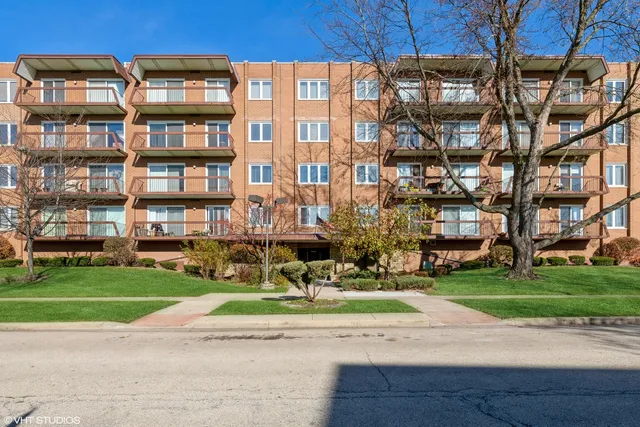 $287,700 | 8100 West Foster Lane, Unit 510, Niles, IL 60714