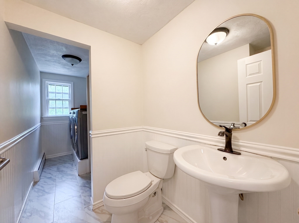 153 High Street Topsfield, MA 01983 - Photo 10 of 36