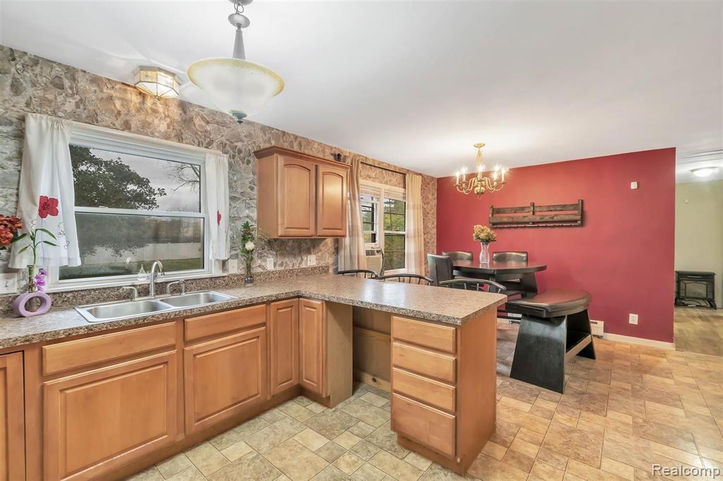 200 South Elms Road Flushing, MI 48433 - Photo 10 of 33