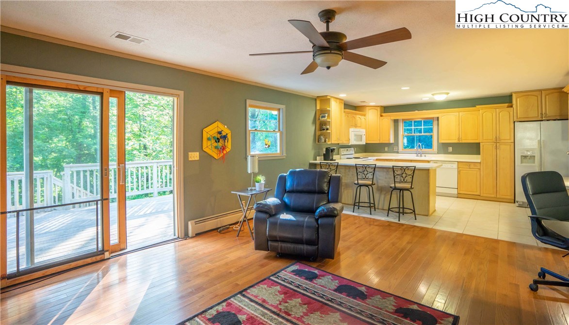 208 Rhododendron Lane Boone, NC 28607 - Photo 10 of 23 Gallery Image 10