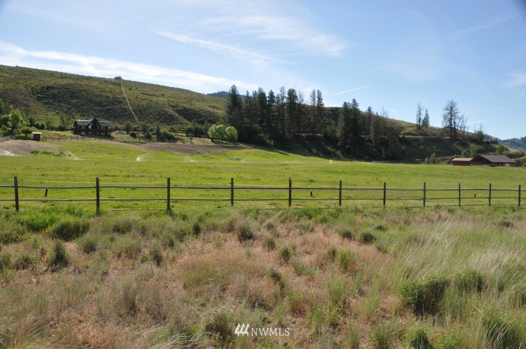 5 Harrier Hill Road Winthrop, WA 98862 - Photo 9 of 21 Gallery Image 9