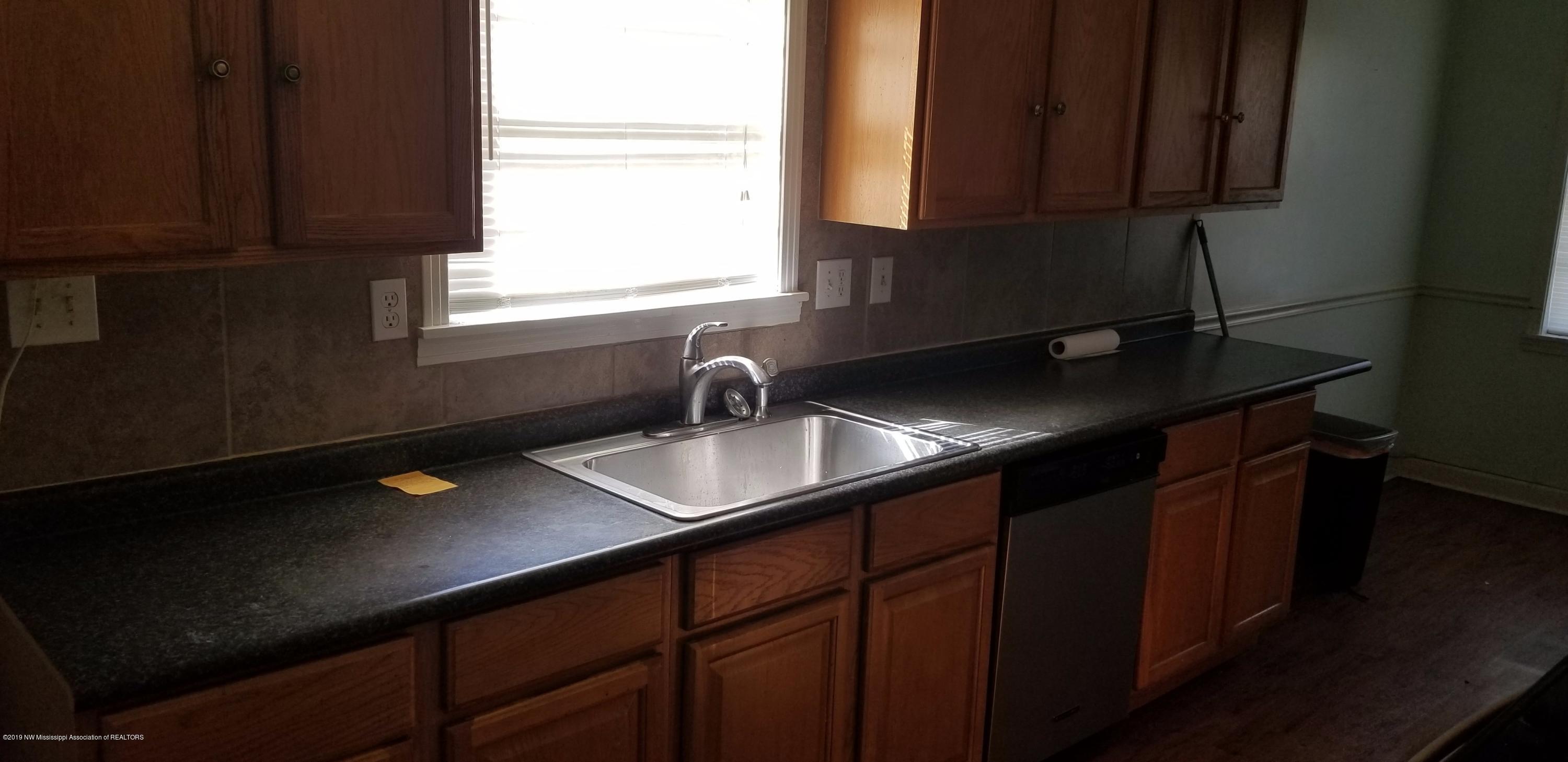 2128 North Red Banks Road Byhalia, MS 38611 - Photo 6 of 13 20190311_153727