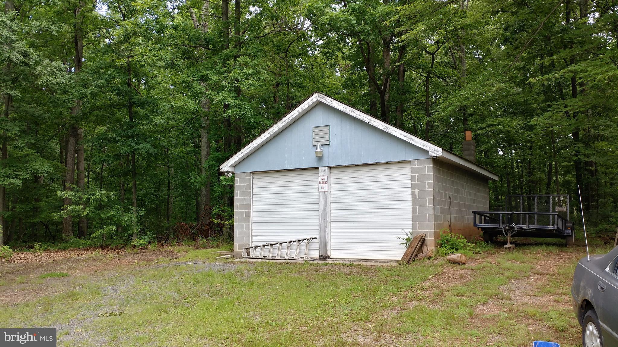 39588 Mossridge Road Aldie, VA 20105 - Photo 13 of 13 Garage