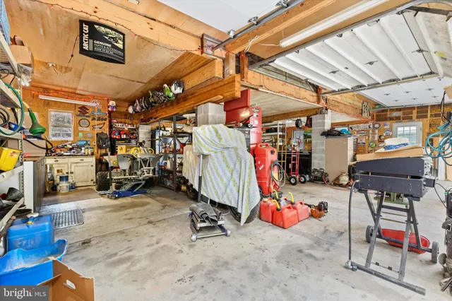 a view of a garage with stuff