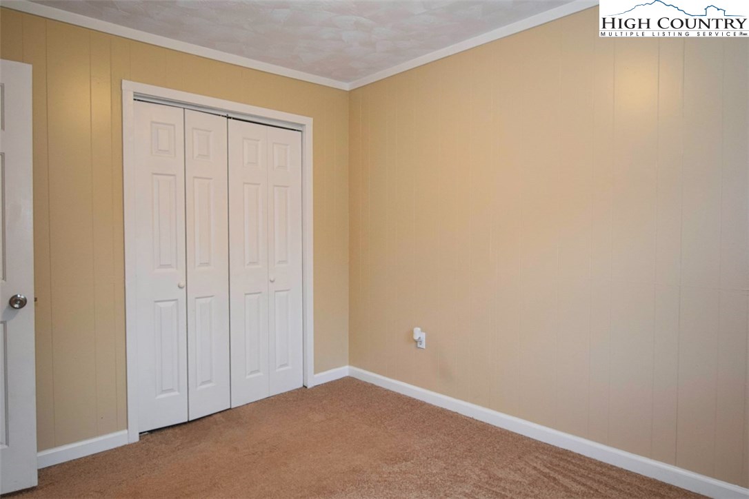 387 Milt Houck Road Todd, NC 28684 - Photo 5 of 16 Gallery Image 5