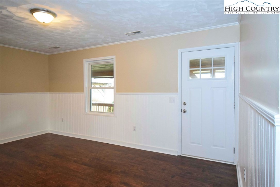 387 Milt Houck Road Todd, NC 28684 - Photo 6 of 16 Gallery Image 6