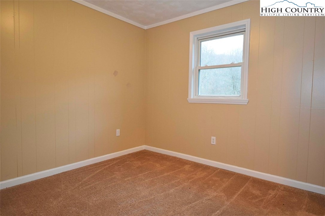 387 Milt Houck Road Todd, NC 28684 - Photo 8 of 16 Gallery Image 8