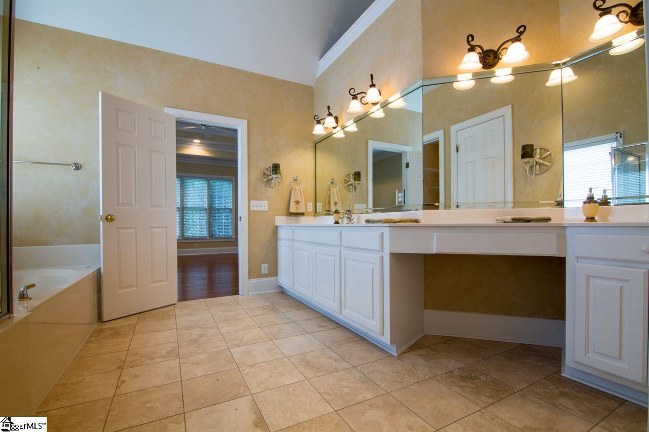 124 Birch River Road Greenville, SC 29611 - Photo 17 of 35 Gallery Image 17