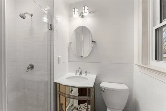 $499,000 | 825 Northwest Beverly Drive, Gainesville, GA 30501