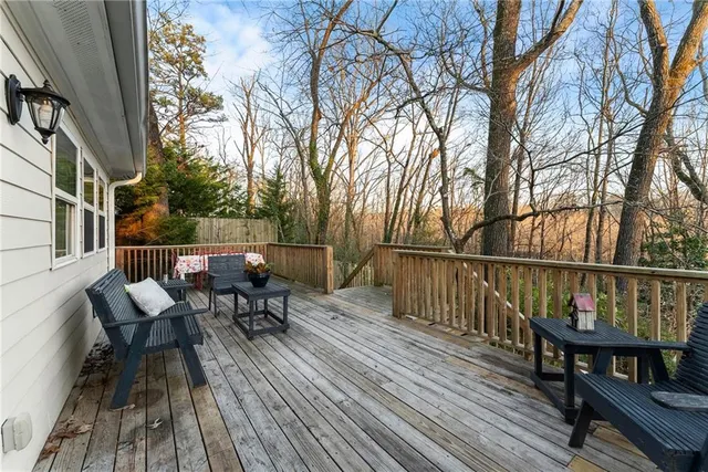 $499,000 | 825 Northwest Beverly Drive, Gainesville, GA 30501