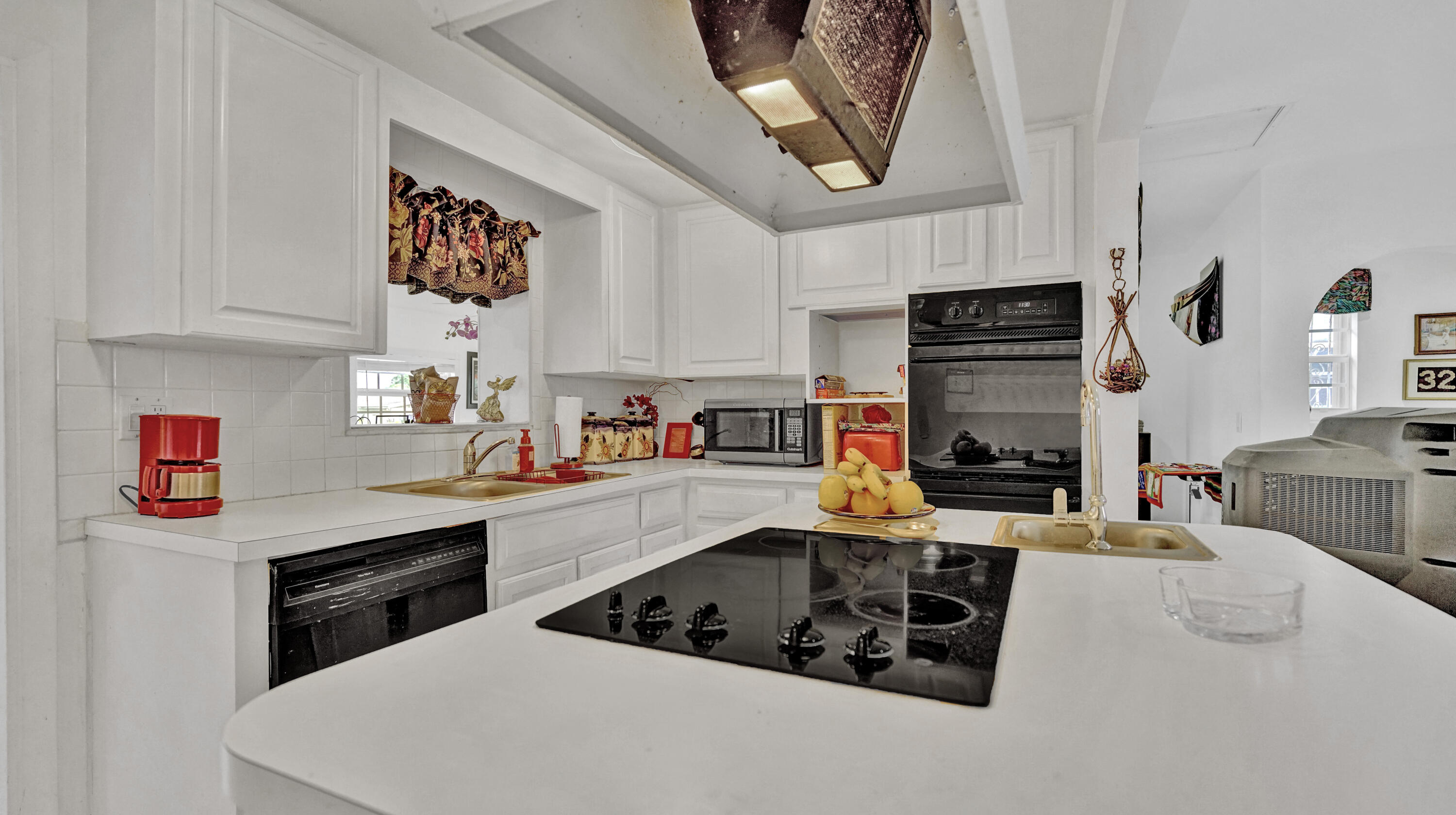 705 West 3rd Street Riviera Beach, FL 33404 - Photo 19 of 53 _DSC5499