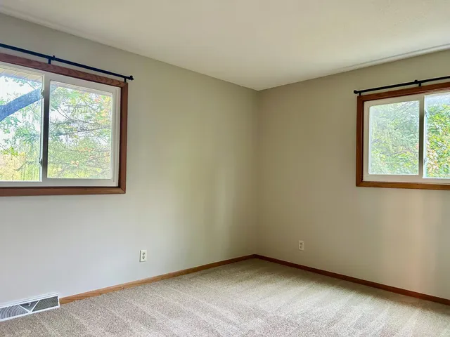 $225,000 | 6245 Annapolis Lane North, Maple Grove, MN 55311