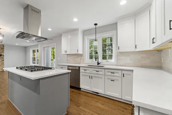 $1,099,750 | 147 Blue Hills Drive, Guilford, CT 06437