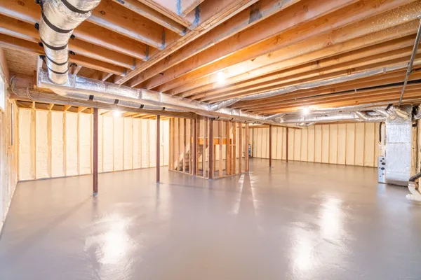 $1,099,750 | 147 Blue Hills Drive, Guilford, CT 06437