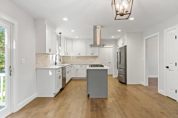 $1,099,750 | 147 Blue Hills Drive, Guilford, CT 06437