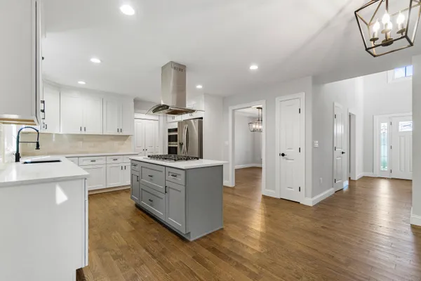 $1,099,750 | 147 Blue Hills Drive, Guilford, CT 06437