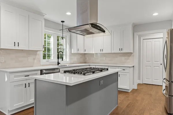 $1,099,750 | 147 Blue Hills Drive, Guilford, CT 06437