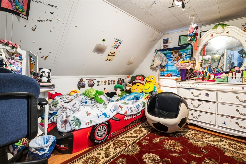 17 Ashton Street Everett, MA 02149 - Photo 25 of 42 a room with toys and plants