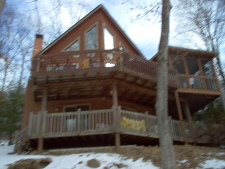 Edinburg Bushkill, PA 18324 - Photo 1 of 8 Front of House