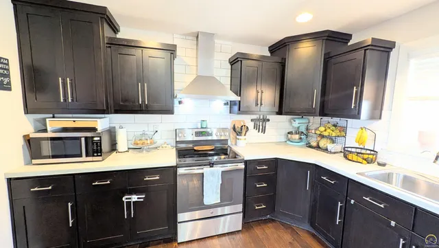 $302,900 | 11501 Highway 4, Ozawkie, KS 66070