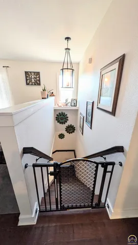 $302,900 | 11501 Highway 4, Ozawkie, KS 66070