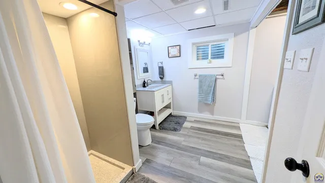 $302,900 | 11501 Highway 4, Ozawkie, KS 66070