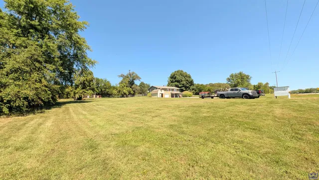 $302,900 | 11501 Highway 4, Ozawkie, KS 66070