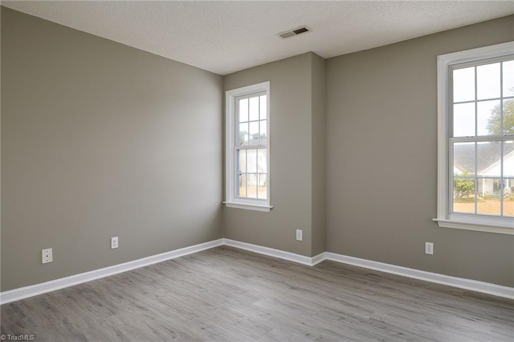 3650 Single Leaf Court High Point, NC 27265 - Photo 18 of 37