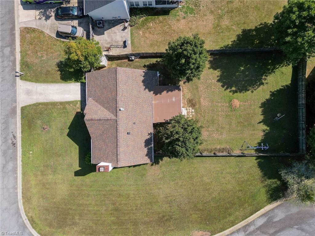 3650 Single Leaf Court High Point, NC 27265 - Photo 35 of 37