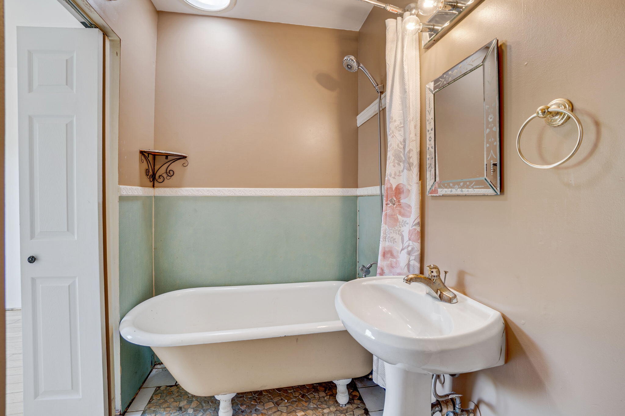 297 First Avenue Rio Dell, CA 95562 - Photo 15 of 24 15-web-or-mls-DSC05581HDR