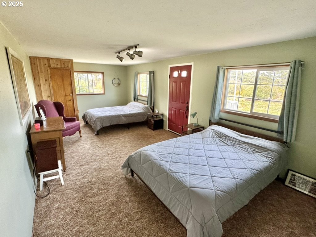 55042 Franklin Road Bandon, OR 97411 - Photo 21 of 42 Gallery Image 21