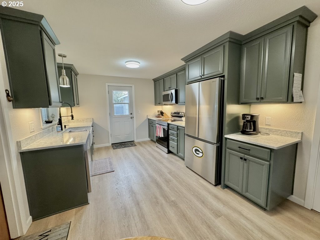 55042 Franklin Road Bandon, OR 97411 - Photo 5 of 42 Gallery Image 5