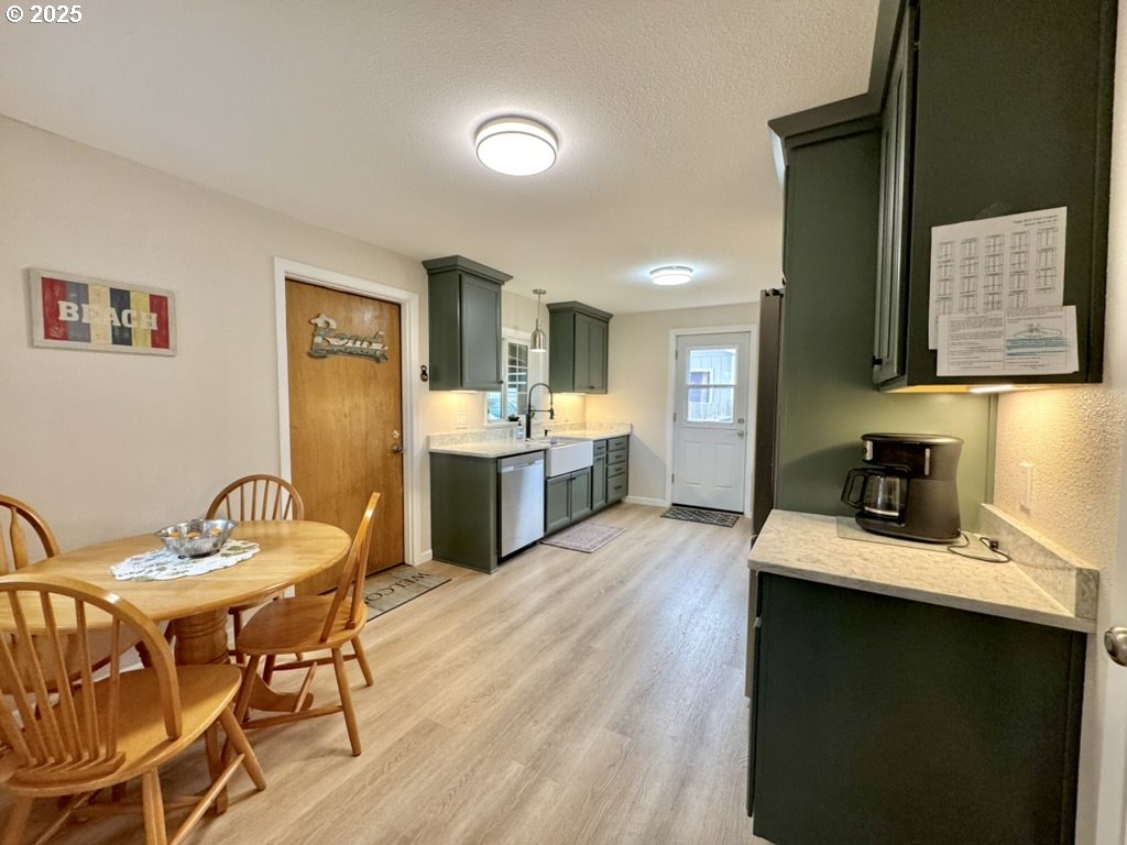 55042 Franklin Road Bandon, OR 97411 - Photo 6 of 42 Gallery Image 6