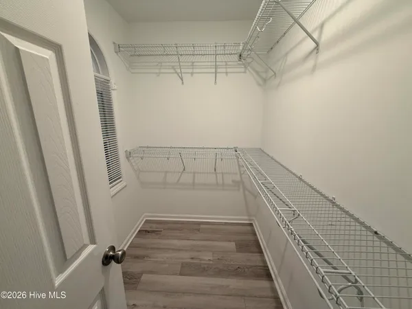 $1,600 | 337 South Pointe Drive, Unit B, Winterville, NC 28590