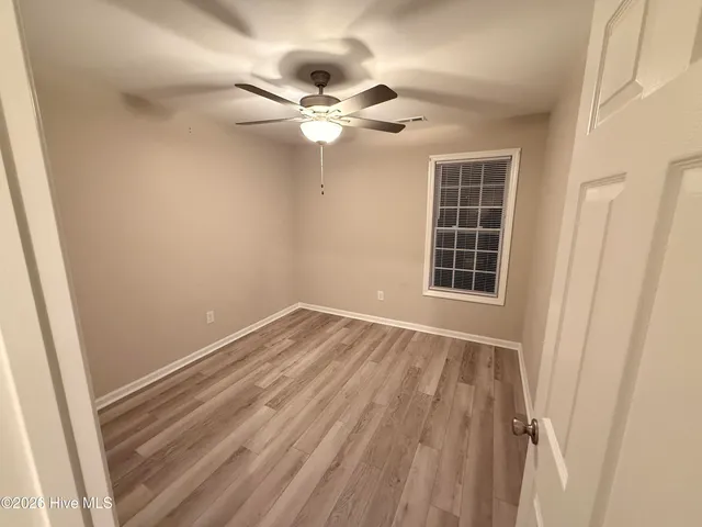 $1,600 | 337 South Pointe Drive, Unit B, Winterville, NC 28590