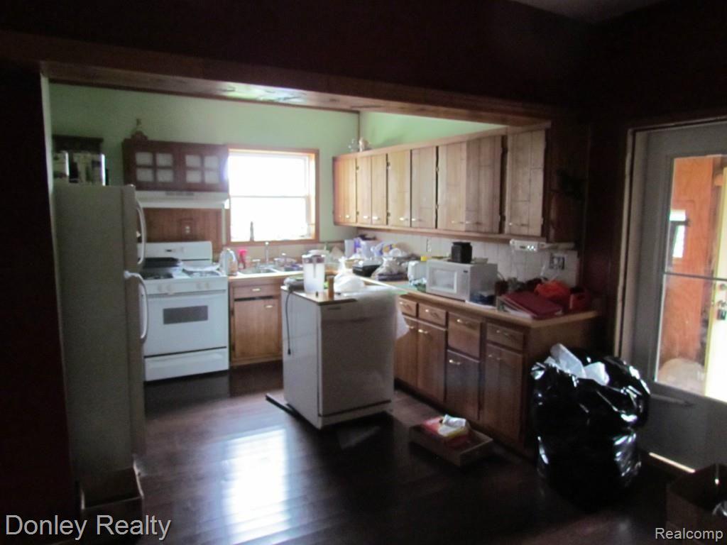 1275 East Snover Road Sandusky, MI 48471 - Photo 3 of 11 IMG_7599.jpg