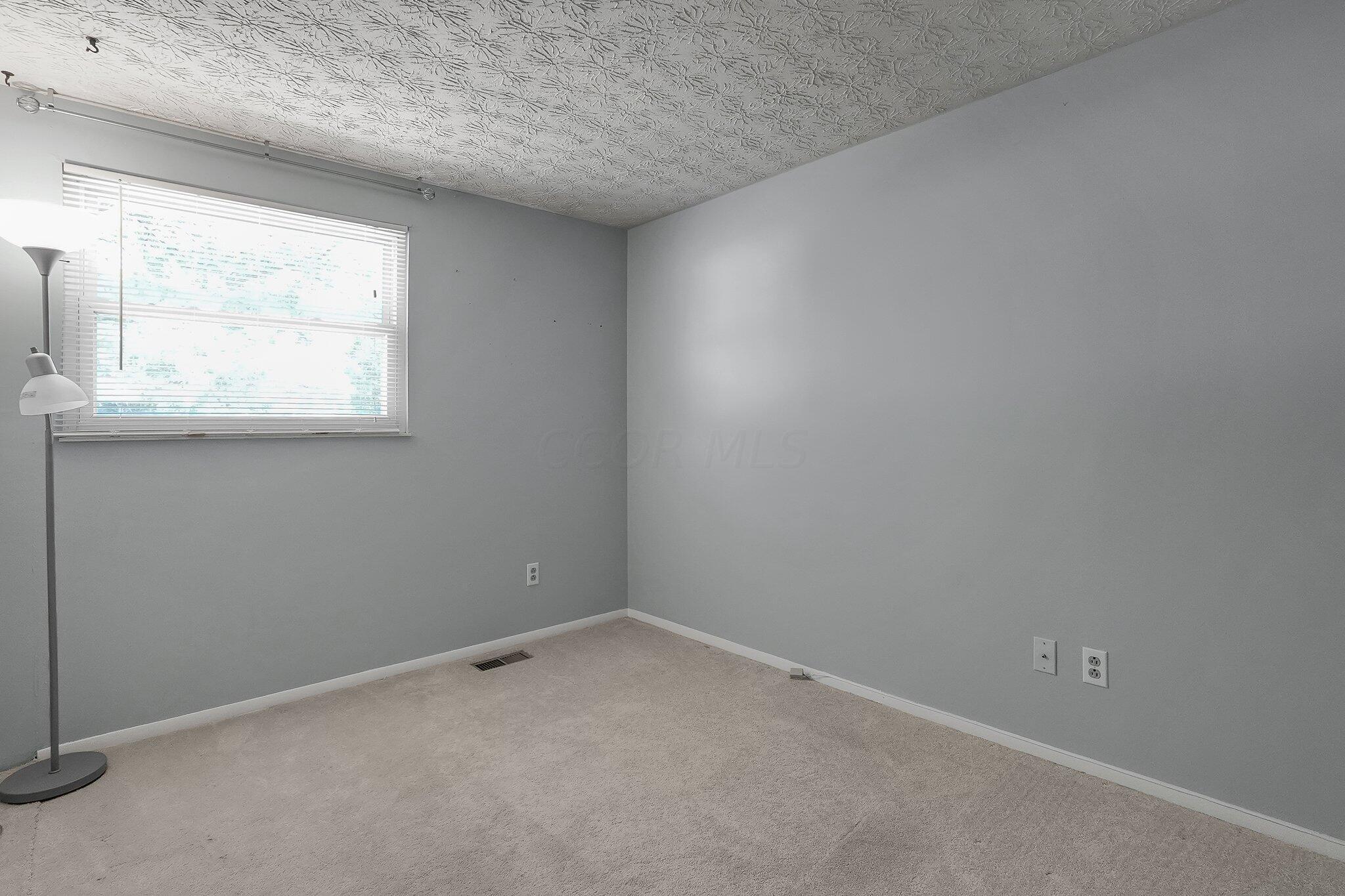 1070 Lockville Road Pickerington, OH 43147 - Photo 11 of 29 13-web-or-mls-1070-lockville-rd