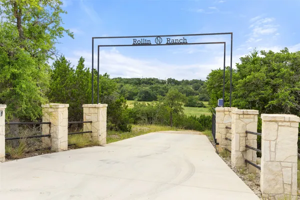 $2,499,995 | 270 Rollin N Ranch Road, Blanco, TX 78606