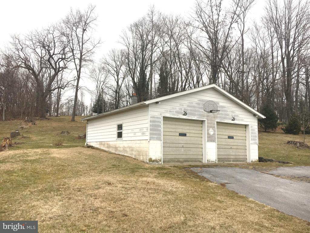 636 Trail Road North Elizabethtown, PA 17022 - Photo 19 of 26 Gallery Image 19