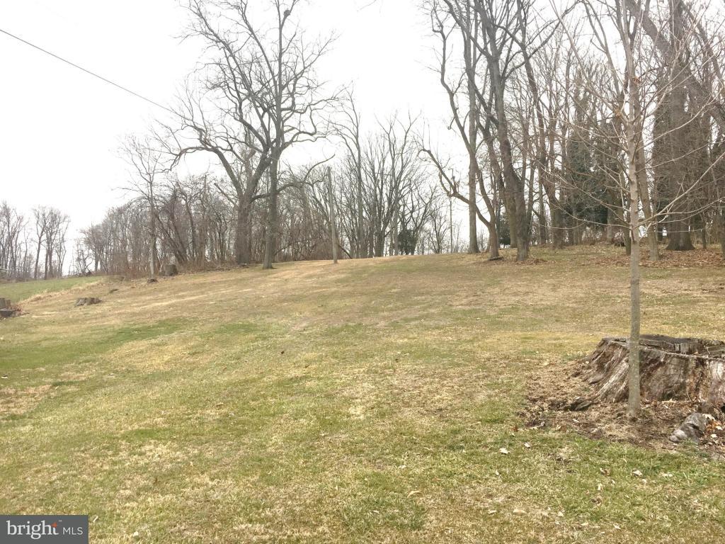 636 Trail Road North Elizabethtown, PA 17022 - Photo 20 of 26 Gallery Image 20