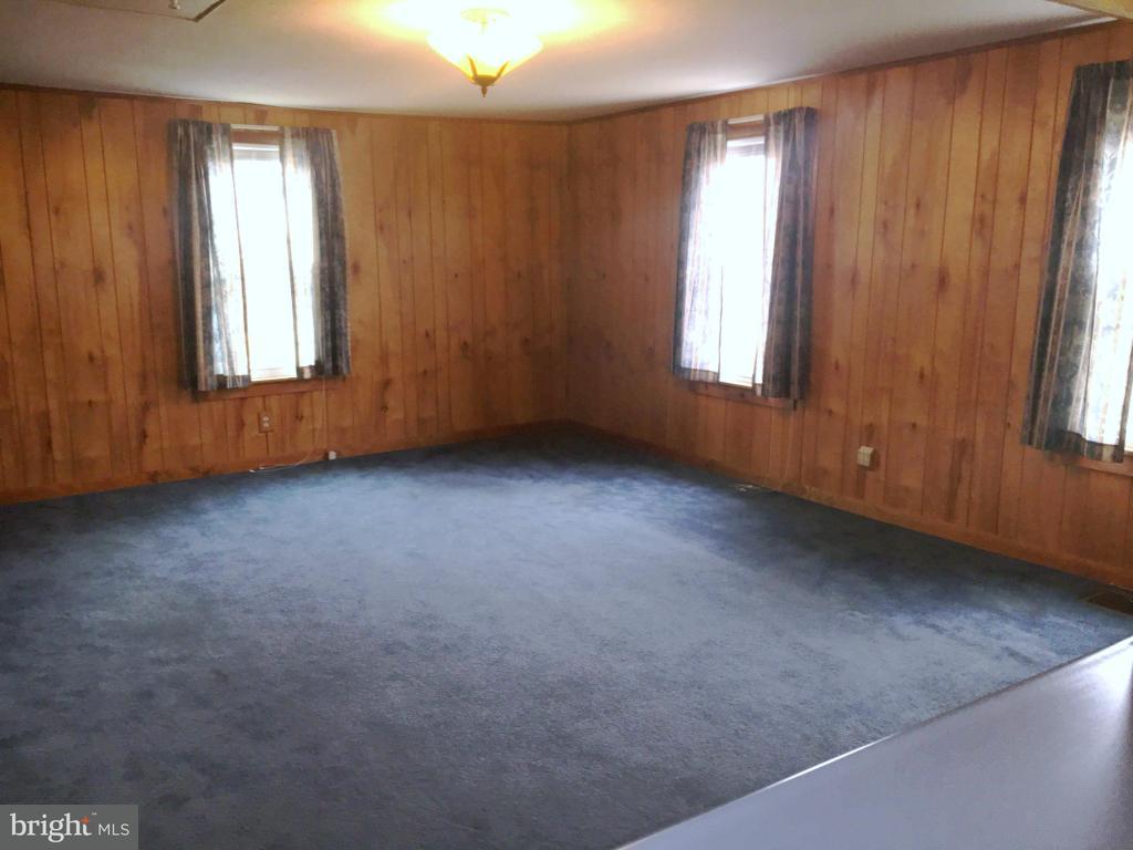 636 Trail Road North Elizabethtown, PA 17022 - Photo 6 of 26 Gallery Image 6