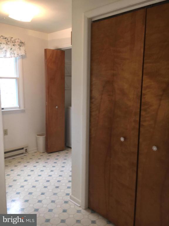 636 Trail Road North Elizabethtown, PA 17022 - Photo 8 of 26 Gallery Image 8