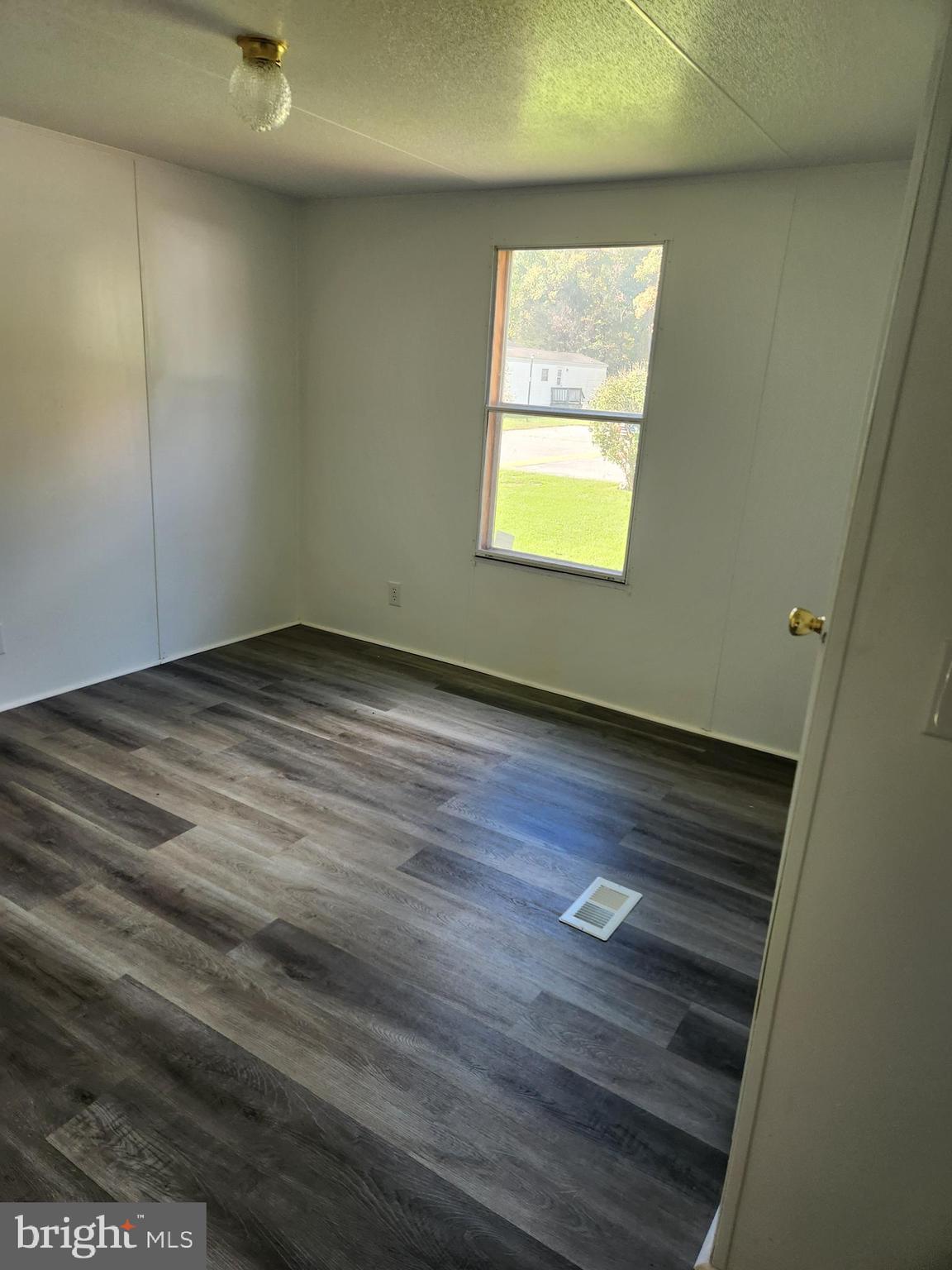 701 Cassel Road Manchester, PA 17345 - Photo 7 of 11 Gallery Image 7