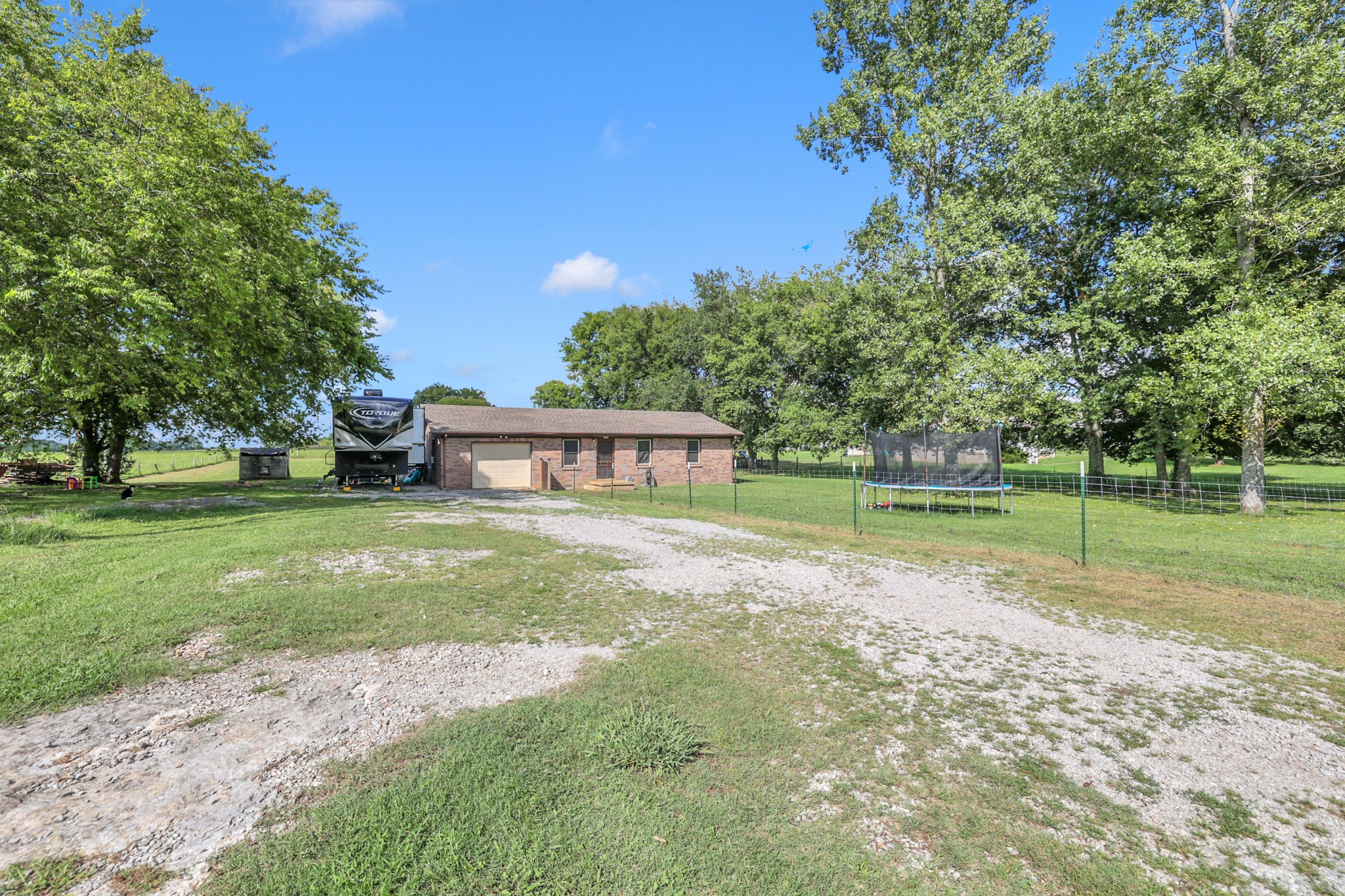 1032 Double Bridge Road Lewisburg, TN 37091 - Photo 4 of 25 Gallery Image 4