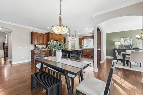 $1,085,000 | 369 West Grove Street, Lombard, IL 60148