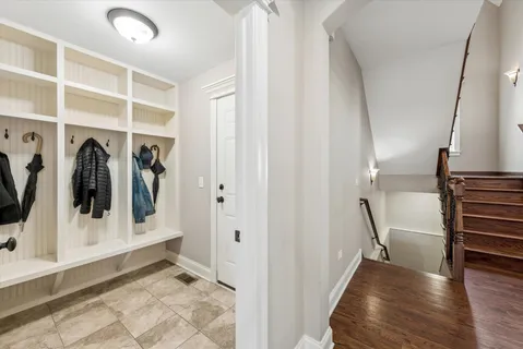 $1,085,000 | 369 West Grove Street, Lombard, IL 60148