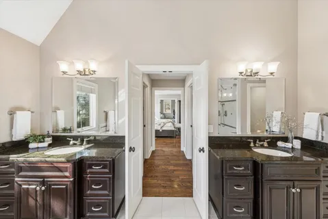 $1,085,000 | 369 West Grove Street, Lombard, IL 60148