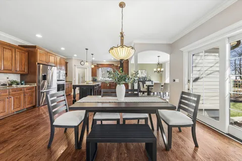 $1,085,000 | 369 West Grove Street, Lombard, IL 60148