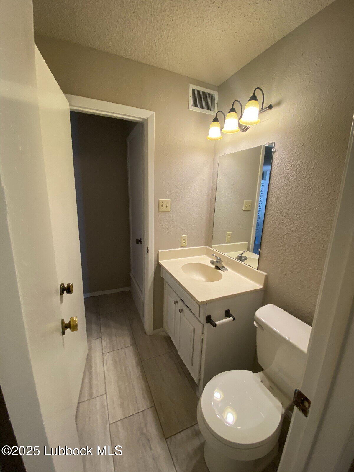 3204 65th Street, Unit B Lubbock, TX 79413 - Photo 11 of 18 11